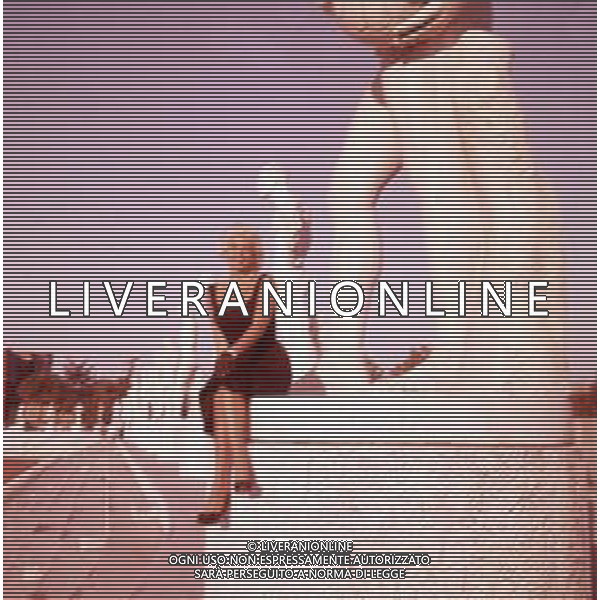 COL-RETROSPETTIVA JAYNE MANSFIELD ATTRICE NELLA FOTO JAYNE MANSFIELD FOTO SANDRO VESPASIANI-ARCHIVIO GIOVANNI LIVERANI-AG ALDO LIVERANI SAS
