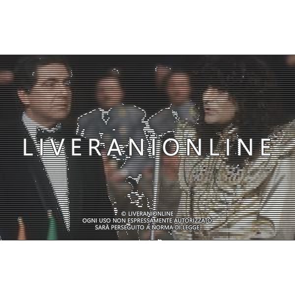 DIA-RETROSPETTIVA CORRADO MANTONI CONDUTTORE TELEVISIVO NELLA FOTO CORRADO MANTONI NELL’ANNO 1983 CON RENATO ZERO AG ALDO LIVERANI SAS