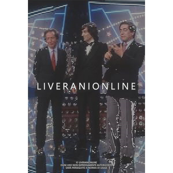 DIA-RETROSPETTIVA CORRADO MANTONI CONDUTTORE TELEVISIVO NELLA FOTO CORRADO MANTONI CON MIKE BUONGIORNO E CLAUDIO CECCHETTO NELL’ANNO 1982 AG ALDO LIVERANI SAS