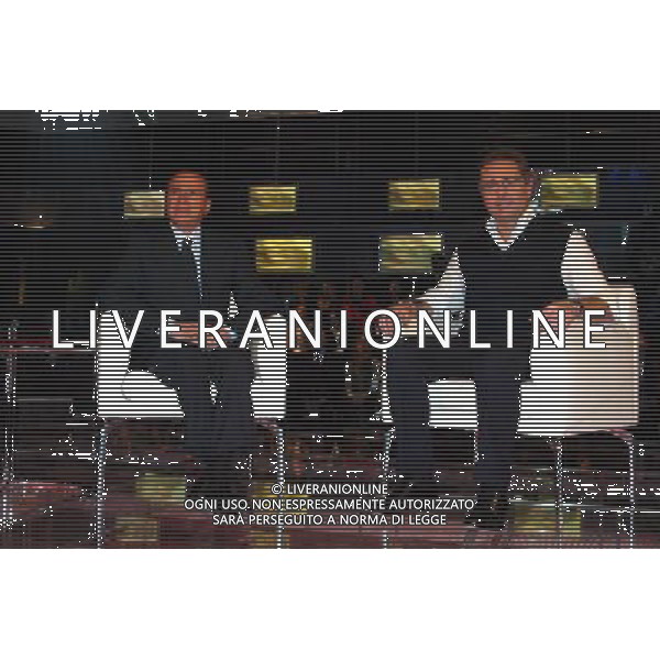 Roma 23/01/2006 - Il Preseidente del Consiglio Silvio Berlusconi ospite di Paolo Bonolis all\'interno della trasmissione televisiva \' Il senso della vita \' ph Agenzia aldo liverani