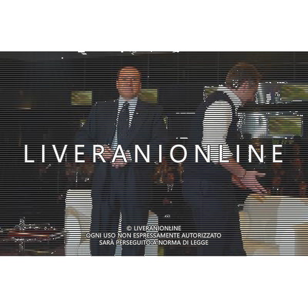 Roma 23/01/2006 - Il Preseidente del Consiglio Silvio Berlusconi ospite di Paolo Bonolis all\'interno della trasmissione televisiva \' Il senso della vita \' ph Agenzia aldo liverani