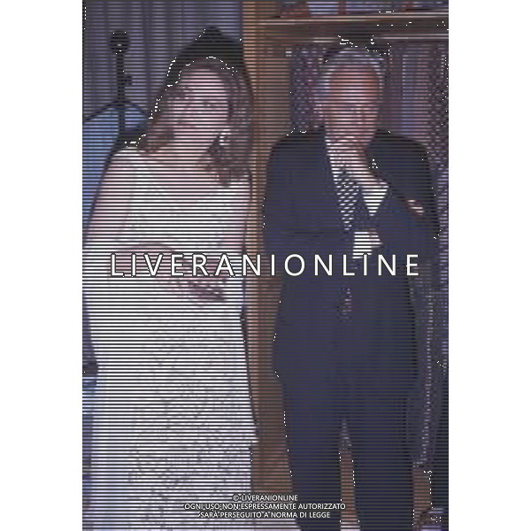 DIAP-RETROSPETTIVA ORNELLA MUTI ATTRICE NELLA FOTO ORNELLA MUTI CON GIORGIO ARMANI ED ERIC CLAPTON A VENEZIA NELL\'ANNO 1992 AG ALDO LIVERANI SAS