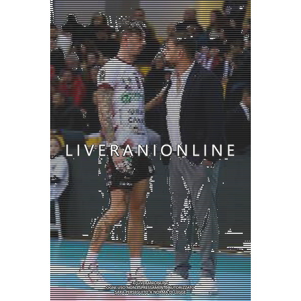 Reggio Calabria 26/12/2024 PalaCalafiore. Campionato Nazionale Volley maschile serie A3. Domotek RC vs Avimecc Modica. In foto: Picardo a colloquio con il Coach Antonio Polimeni Domotek RC foto pasquale gareffa-ag aldo liverani sas
