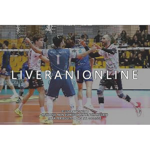 Reggio Calabria 26/12/2024 PalaCalafiore. Campionato Nazionale Volley maschile serie A3. Domotek RC vs Avimecc Modica. In foto: esultanza Laganà De Santis e Esposito Domotek RC foto pasquale gareffa-ag aldo liverani sas