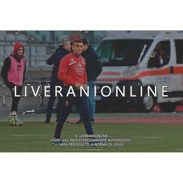 TVEM December 29, 2024 Bari, Italy - SSC Bari vs Spezia Calcio - Italian soccer serie B 2024/25 - San Nicola Stadium. In the pic: coach Moreno Longo of SSC Bari foto emmanuele mastrodonato-ag aldo liverani sas