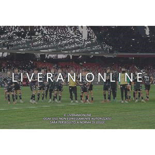 TVEM December 29, 2024 Bari, Italy - SSC Bari vs Spezia Calcio - Italian soccer serie B 2024/25 - San Nicola Stadium. In the pic: Spezia Calcio players applauds fans ©Emmanuele Mastrodonato- AGENZIA ALDO LIVERANI SAS