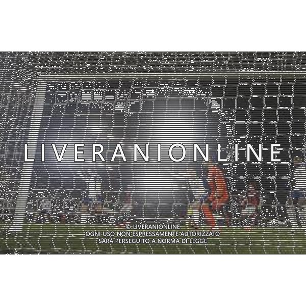 Santiago Castro of Bologna FC scores a auto goal during Bologna BFC vs Hellas Verona FC, 18° Serie A Enilive 2024-25 game at Renato Dall\'Ara stadium in Bologna (BO), Italy, on Dicember 30, 2024. (Photo by Davide Casentini) -AGENZIA ALDO LIVERANI SAS