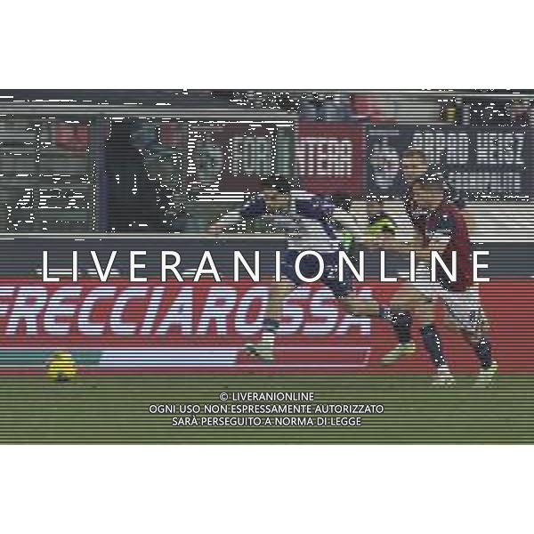 Suat Serdar of Hellas Verona FC play the ball during Bologna BFC vs Hellas Verona FC, 18° Serie A Enilive 2024-25 game at Renato Dall\'Ara stadium in Bologna (BO), Italy, on Dicember 30, 2024. (Photo by Davide Casentini) -AGENZIA ALDO LIVERANI SAS