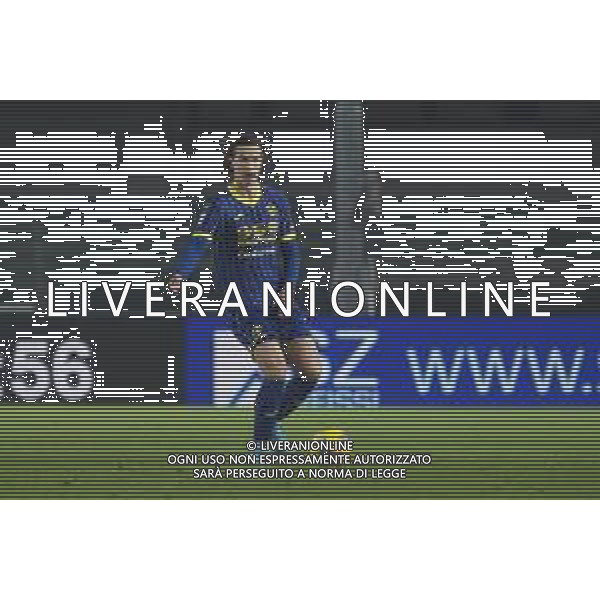 Daniele Ghilardi of Hellas Verona FC play the ball during Hellas Verona FC vs Udinese Calcio, 19° Serie A Enilive 2024-25 game at Marcantonio Bentegodi stadium in Verona (VR), Italy, on January 04, 2025. (Photo by Davide Casentini)- AGENZIA ALDO LIVERANI SAS