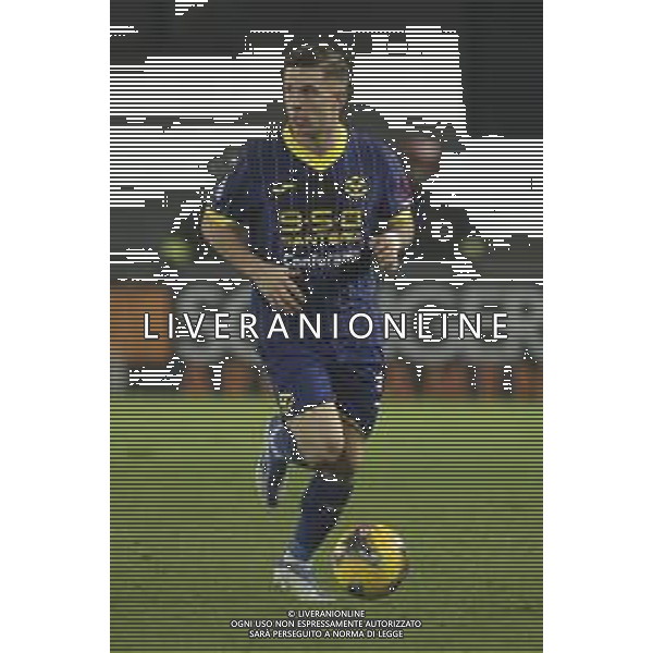 Tomas Suslov of Hellas Verona FC play the ball during Hellas Verona FC vs Udinese Calcio, 19° Serie A Enilive 2024-25 game at Marcantonio Bentegodi stadium in Verona (VR), Italy, on January 04, 2025. (Photo by Davide Casentini)- AGENZIA ALDO LIVERANI SAS