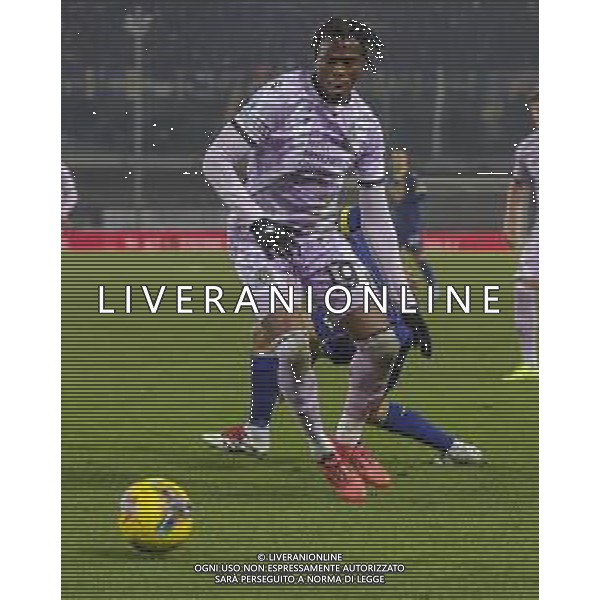Kingsley Ehizibue of Udinese FC play the ball during Hellas Verona FC vs Udinese Calcio, 19° Serie A Enilive 2024-25 game at Marcantonio Bentegodi stadium in Verona (VR), Italy, on January 04, 2025. (Photo by Davide Casentini)-AGENZIA ALDO LIVERANI SAS