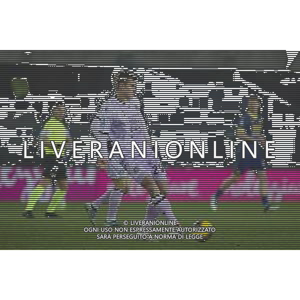 Jaka Bijol of Udinese FC play the ball during Hellas Verona FC vs Udinese Calcio, 19° Serie A Enilive 2024-25 game at Marcantonio Bentegodi stadium in Verona (VR), Italy, on January 04, 2025. (Photo by Davide Casentini)-AGENZIA ALDO LIVERANI SAS