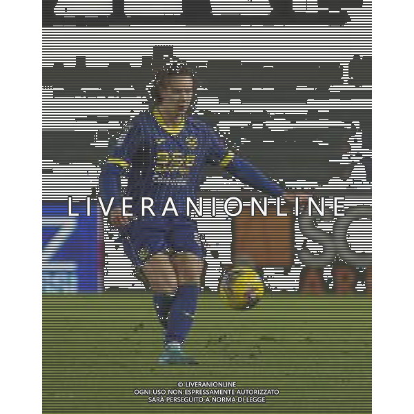 Daniele Ghilardi of Hellas Verona FC play the ball during Hellas Verona FC vs Udinese Calcio, 19° Serie A Enilive 2024-25 game at Marcantonio Bentegodi stadium in Verona (VR), Italy, on January 04, 2025. (Photo by Davide Casentini)-AGENZIA ALDO LIVERANI SAS