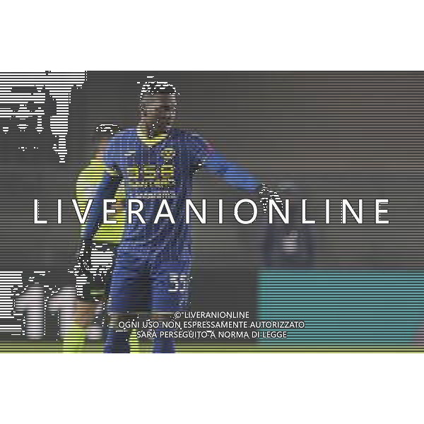 Daniel Mosquera of Hellas Verona FC gestures during Hellas Verona FC vs Udinese Calcio, 19° Serie A Enilive 2024-25 game at Marcantonio Bentegodi stadium in Verona (VR), Italy, on January 04, 2025. (Photo by Davide Casentini)-AGENZIA ALDO LIVERANI SAS