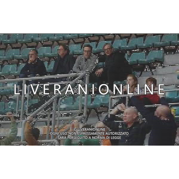 BOLOGNA PALADOZZA 06 01 2025 UP ANDREA COSTA BASKET- PAFFONI FULGOR BASKET OMEGNA SERIE B1 93-67 NELLA FOTO IN TRIBUNA IL PRESIDENTE DELLA NEUPHARMA VIRTUS IMOLA BASKET DAVIDE FIUMI SECODO DA DESTRA PRESENTE ANCHE GABRIELE TORREGGIANI DIRETTORE GENERALE NEUPHARMA VIRTUS IMOLA PRIMO DA SINISTRA FOTO GIANNI SANNA-AG ALDO LIVERANI SAS