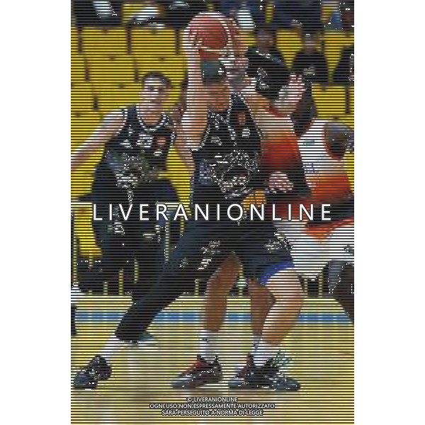 Reggio Calabria 05/01/2025 PalaCalafiore Campionato Serie B Interregionale Basket maschile. Redel Viola Reggio Calabria vs Siaz P.za Armerina. In foto: Ivanaj Redel Viola e Labovic P.za Armerina foto pasquale gareffa-ag aldo liverani sas