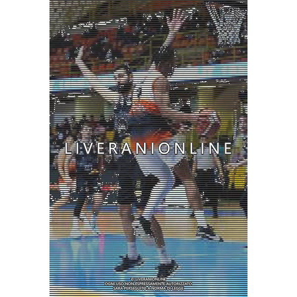 Reggio Calabria 05/01/2025 PalaCalafiore Campionato Serie B Interregionale Basket maschile. Redel Viola Reggio Calabria vs Siaz P.za Armerina. In foto: Rotondo P.za Armerina e Ani Redel Viola foto pasquale gareffa-ag aldo liverani sas