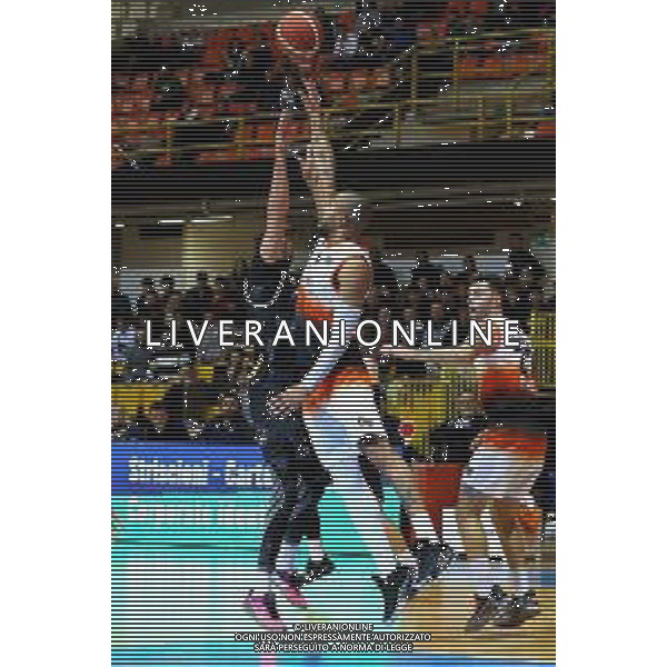 Reggio Calabria 05/01/2025 PalaCalafiore Campionato Serie B Interregionale Basket maschile. Redel Viola Reggio Calabria vs Siaz P.za Armerina. In foto: Donati Redel Viola e Laganà P.za Armerina foto pasquale gareffa-ag aldo liverani sas