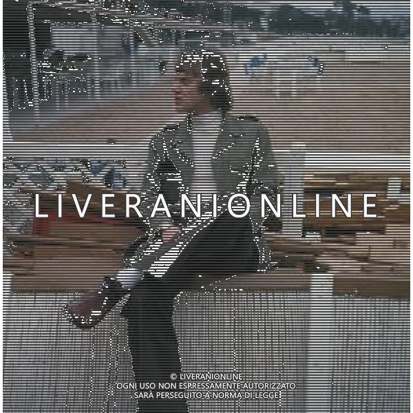 COL-RETROSPETTIVA MALCOM MCDOWELL ATTORE NELLA FOTO MALCOM MCDOWELL A CANNES NELL\'ANNO 1973 AG ALDO LIVERANI SAS