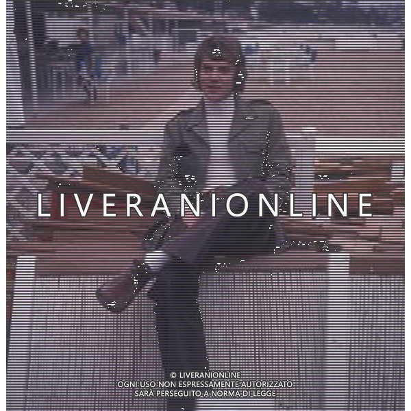 COL-RETROSPETTIVA MALCOM MCDOWELL ATTORE NELLA FOTO MALCOM MCDOWELL A CANNES NELL\'ANNO 1973 AG ALDO LIVERANI SAS