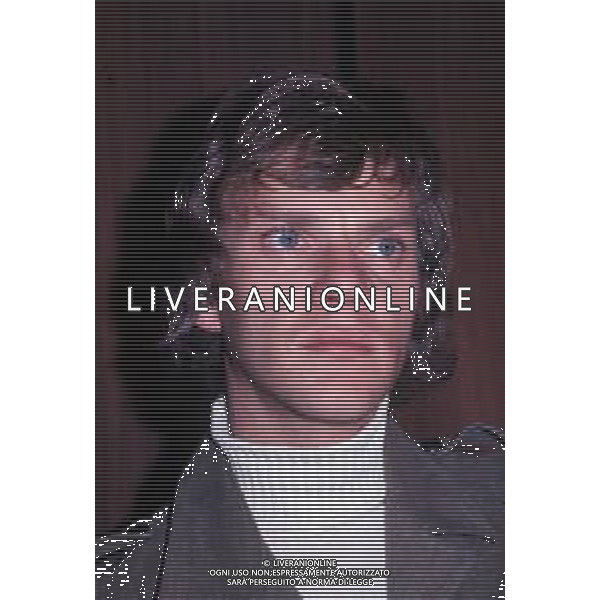 COL-RETROSPETTIVA MALCOM MCDOWELL ATTORE NELLA FOTO MALCOM MCDOWELL A CANNES NELL\'ANNO 1973 AG ALDO LIVERANI SAS