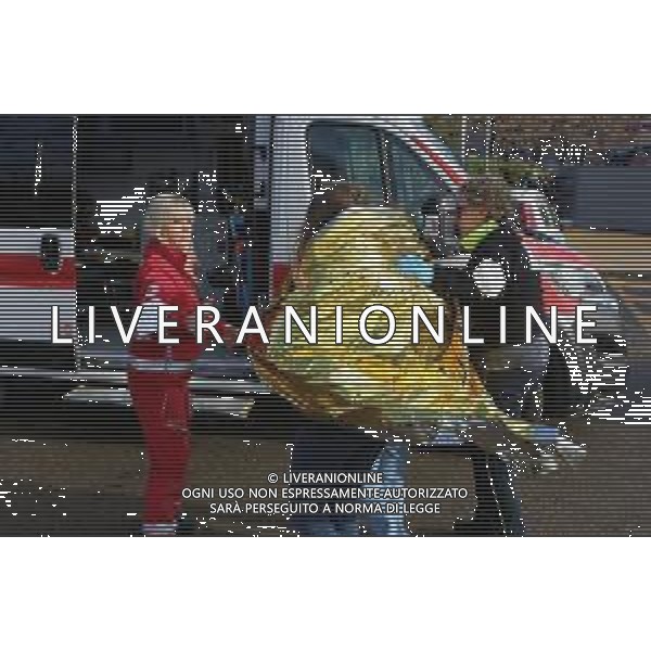 IMOLA 10 01 2025 UN PRINCIPIO DI INTOSSICAZIONE DEGLI ALCUNI ALUNNI,PROF E LE BIDELLE ALLA SCUOLA MEDIA ORSINI IN PEDAGNA I.C.7 . PORTATI IN OSPEDALE PER GLI ACCERTAMENTI. SULL POSTO 118, VIGILI DEL FUOCO, POLIZIA DI STATO, CARABINIERI LA SCUOLA E\' STATA EVACUATA FOTO GIANNI SANNA-AG ALDO LIVERANI SAS