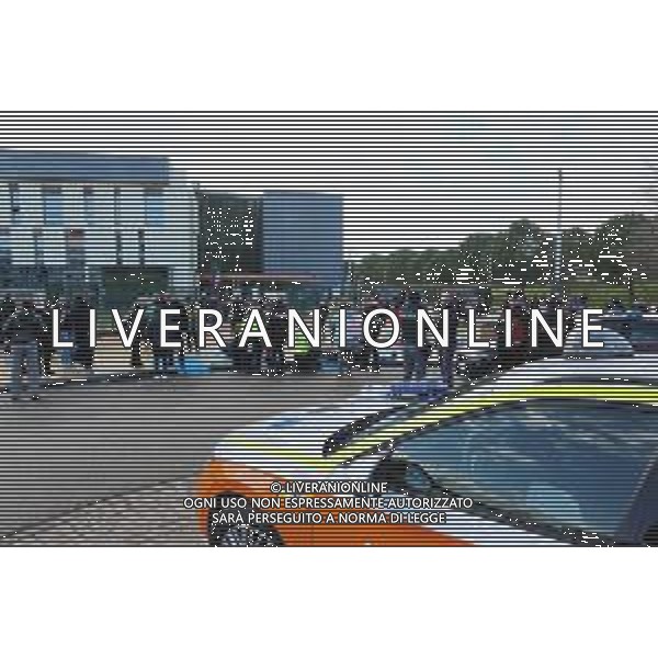 IMOLA 10 01 2025 UN PRINCIPIO DI INTOSSICAZIONE DEGLI ALCUNI ALUNNI,PROF E LE BIDELLE ALLA SCUOLA MEDIA ORSINI IN PEDAGNA I.C.7 . PORTATI IN OSPEDALE PER GLI ACCERTAMENTI. SULL POSTO 118, VIGILI DEL FUOCO, POLIZIA DI STATO, CARABINIERI LA SCUOLA E\' STATA EVACUATA FOTO GIANNI SANNA-AG ALDO LIVERANI SAS