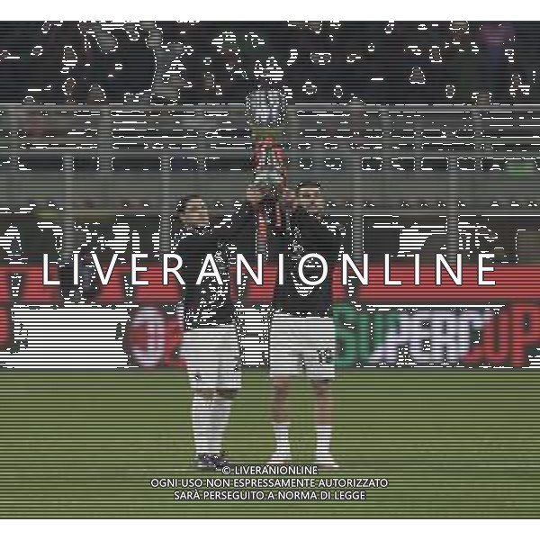 DAVIDE CALABRIA E THEO HERNANDEZ CON IL TROFEO DELL SUPERCOPPA -MILAN vs CAGLIARI 20a giornata Campionato Calcio Serie A Enilive 11.01.2025 ©PAOLO GIAMPIETRI - AGENZIA ALDO LIVERANI SAS