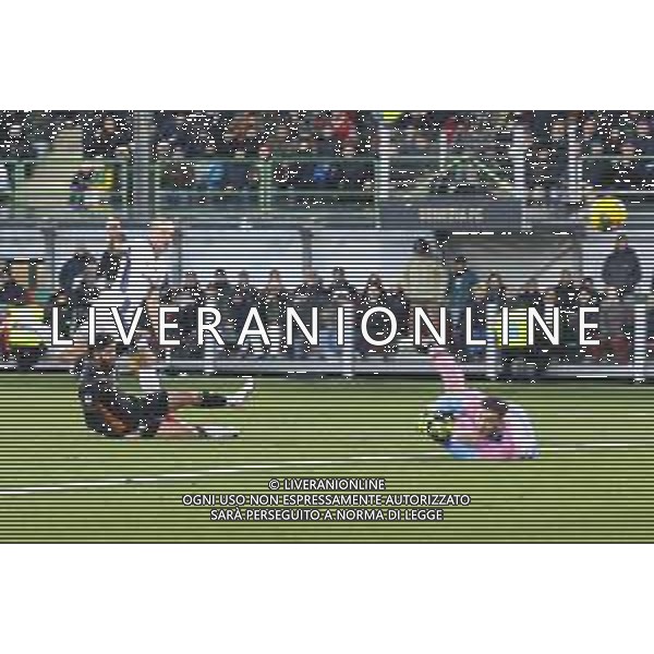 Filip Stankovic of Venezia FC makes a save on Davide Frattesi of Inter FC during Venezia FC vs FC Internazionale, 20° Serie A Enilive 2024-25 game at Pier Luigi Penzo stadium in Venezia (VE), Italy, on January 12, 2025. (Photo by Davide Casentini) - AGENZIA ALDO LIVERANI SAS