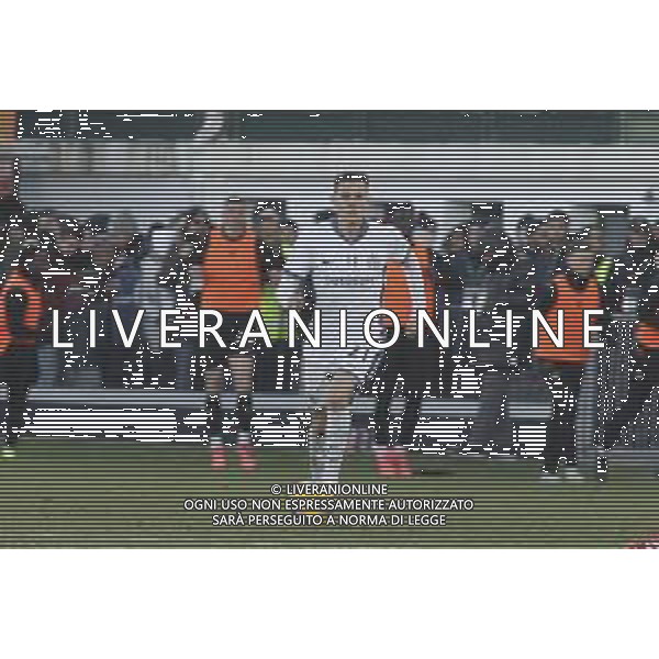 Kristjan Asllani of Inter FC play the ball during Venezia FC vs FC Internazionale, 20° Serie A Enilive 2024-25 game at Pier Luigi Penzo stadium in Venezia (VE), Italy, on January 12, 2025. (Photo by Davide Casentini) - AGENZIA ALDO LIVERANI SAS