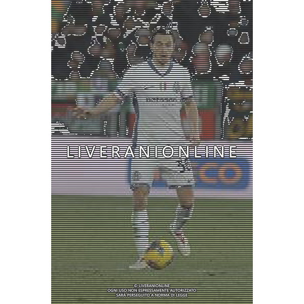 Matteo Darmian of Inter FC play the ball during Venezia FC vs FC Internazionale, 20° Serie A Enilive 2024-25 game at Pier Luigi Penzo stadium in Venezia (VE), Italy, on January 12, 2025. (Photo by Davide Casentini) - AGENZIA ALDO LIVERANI SAS