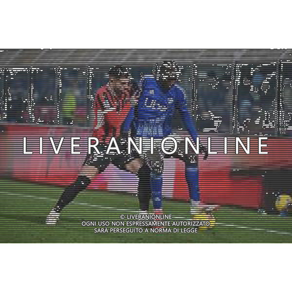 Como vs Milan nella foto Theo Hernandez (Milan) e Assane Diao (Como) Como 14-01-2025 Stadio Giuseppe Sinigaglia Campionato Serie A Enilive - recupero 19a giornata foto Roberto Garavaglia/Agenzia Aldo Liverani sas
