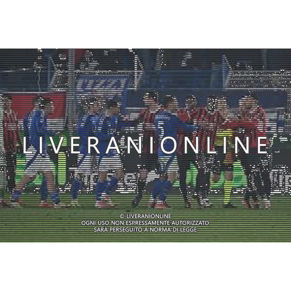 Como vs Milan nella foto tensione tra i giocatori a fine partita Como 14-01-2025 Stadio Giuseppe Sinigaglia Campionato Serie A Enilive - recupero 19a giornata foto Roberto Garavaglia/Agenzia Aldo Liverani sas