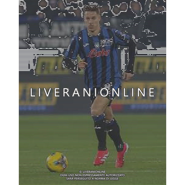Mario Pasalic of Atalanta BC play the ball during Atalanta BC vs Juventus FC, 19° Serie A Enilive 2024-25 game at Gewiss stadium in Bergamo (BG), Italy, on January 14, 2025. (Photo by Davide Casentini)-AGENZIA ALDO LIVERANI SAS
