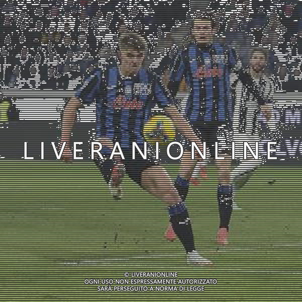Charles De Ketelaere of Atalanta BC. play the ball during Atalanta BC vs Juventus FC, 19° Serie A Enilive 2024-25 game at Gewiss stadium in Bergamo (BG), Italy, on January 14, 2025. (Photo by Davide Casentini)-AGENZIA ALDO LIVERANI SAS