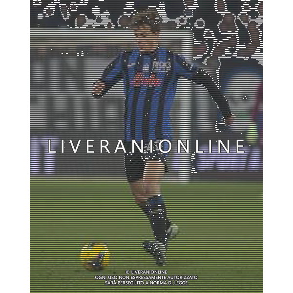 Giorgio Scalvini of Atalanta BC play the ball during Atalanta BC vs Juventus FC, 19° Serie A Enilive 2024-25 game at Gewiss stadium in Bergamo (BG), Italy, on January 14, 2025. (Photo by Davide Casentini)-AGENZIA ALDO LIVERANI SAS