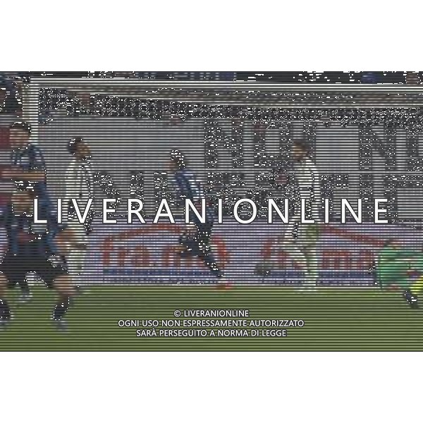 Mateo Retegui of Atalanta BC celebrates after scoring during Atalanta BC vs Juventus FC, 19° Serie A Enilive 2024-25 game at Gewiss stadium in Bergamo (BG), Italy, on January 14, 2025. (Photo by Davide Casentini)-AGENZIA ALDO LIVERANI SAS