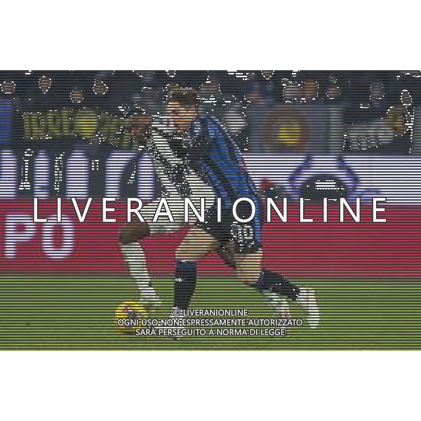 Nicolo’ Zaniolo of Atalanta BC battle for the ball with Pierre Kalulu of Juventus FC during Atalanta BC vs Juventus FC, 19° Serie A Enilive 2024-25 game at Gewiss stadium in Bergamo (BG), Italy, on January 14, 2025. (Photo by Davide Casentini)-AGENZIA ALDO LIVERANI SAS