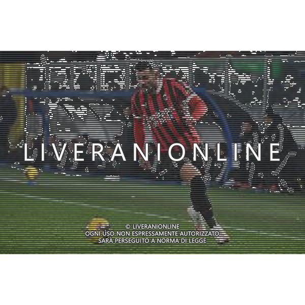 Como vs Milan nella foto Theo Hernandez (Milan) Como 14-01-2025 Stadio Giuseppe Sinigaglia Campionato Serie A Enilive - recupero 19a giornata foto Roberto Garavaglia/Agenzia Aldo Liverani sas