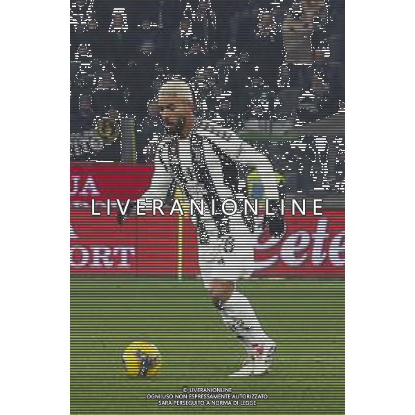 Douglas Luiz of Juventus FC play the ball during Atalanta BC vs Juventus FC, 19° Serie A Enilive 2024-25 game at Gewiss stadium in Bergamo (BG), Italy, on January 14, 2025. (Photo by Davide Casentini)