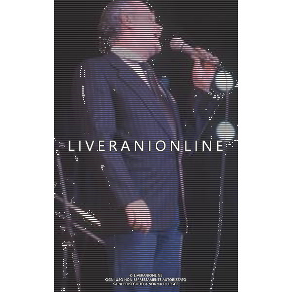 DIAP-RETROSPETTIVA GINO PAOLI CANTANTE NELLA FOTO GINO PAOLI NELL\'ANNO 1984 AG ALDO LIVERANI SAS