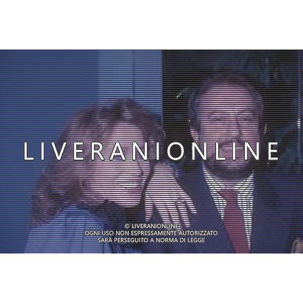 DIAP-RETROSPETTIVA ALBERTO LIONELLO ATTORE NELLA FOTO ALBERTO LIONELLO CON ERIKA BLANC NELL\'ANNO 1986 A MILANO IN TERRAZZA MARTINI  AG ALDO LIVERANI SAS