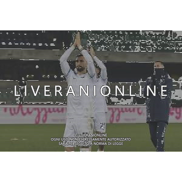 Valentin Castellanos of SS Lazio claps the hand during Hellas Verona FC vs SS Lazio, 21° Serie A Enilive 2024-25 game at Marcantonio Bentegodi stadium in Verona (VR), Italy, on January 19, 2025. (Photo by Davide Casentini) - AGENZIA ALDO LIVERANI SAS