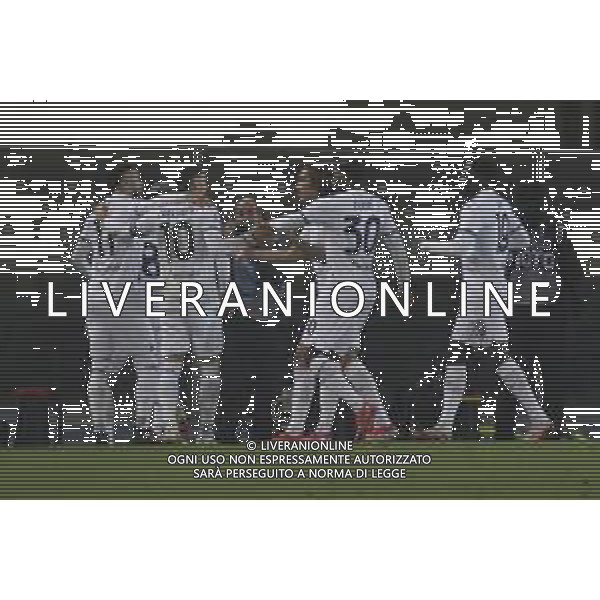 Lazio players celebrates Samuel Gigot of SS Lazio goal during Hellas Verona FC vs SS Lazio, 21° Serie A Enilive 2024-25 game at Marcantonio Bentegodi stadium in Verona (VR), Italy, on January 19, 2025. (Photo by Davide Casentini)- AGENZIA ALDO LIVERANI SAS