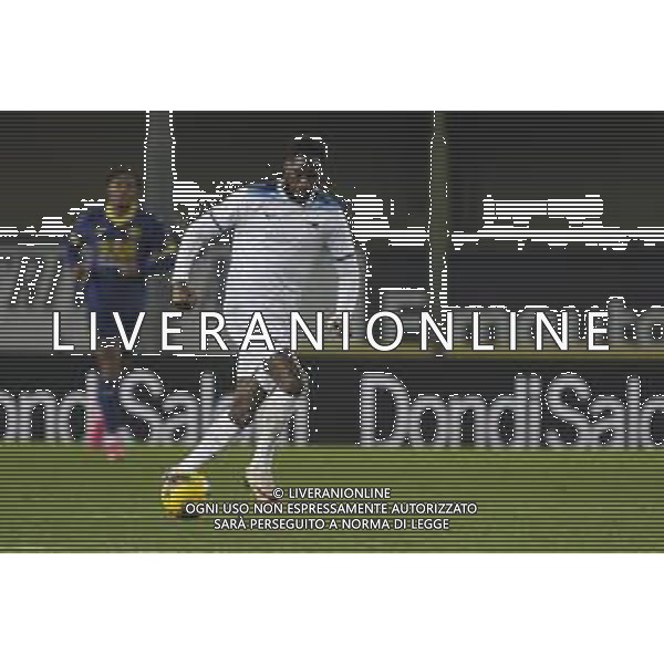 Boulaye Dia of SS Lazio play the ball during Hellas Verona FC vs SS Lazio, 21° Serie A Enilive 2024-25 game at Marcantonio Bentegodi stadium in Verona (VR), Italy, on January 19, 2025. (Photo by Davide Casentini)- AGENZIA ALDO LIVERANI SAS