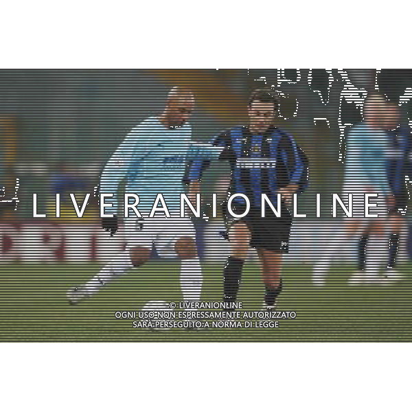 LAZIO- INTER COPPA ITALIA TIM CUP 24/01/2006 NELLA FOTO OUSMANE DABO - CRISTIANO ZANETTI FOTO MOSCA/AG ALDO LIVERANI
