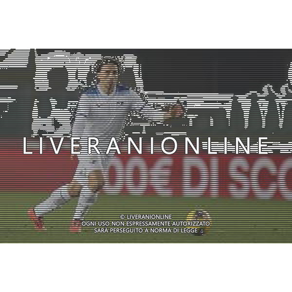 Luca Pellegrini of SS Lazio play the ball during Hellas Verona FC vs SS Lazio, 21° Serie A Enilive 2024-25 game at Marcantonio Bentegodi stadium in Verona (VR), Italy, on January 19, 2025. (Photo by Davide Casentini)- AGENZIA ALDO LIVERANI SAS