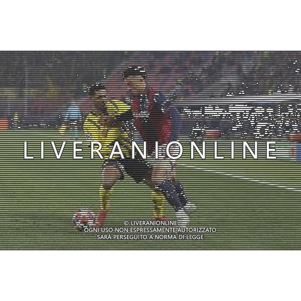Dan Ndoye of Bologna FC battle for the ball with Julien Duranville of Borussia Dortmund during Bologna BFC vs Borussia Dortmund, 7° round of Champions League 2024-25, game at Renato Dall\'Ara stadiumo in Bologna (BG), Italy, on January 21, 2025. (Photo by Davide Casentini)- AGENZIA ALDO LIVERANI SAS