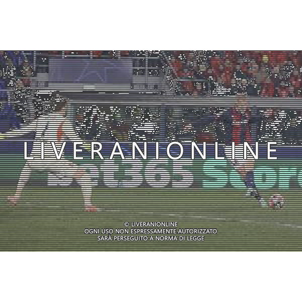 Jens Odgaard of Bologna FC kick the ball aut during Bologna BFC vs Borussia Dortmund, 7° round of Champions League 2024-25, game at Renato Dall\'Ara stadiumo in Bologna (BG), Italy, on January 21, 2025. (Photo by Davide Casentini)- AGENZIA ALDO LIVERANI SAS