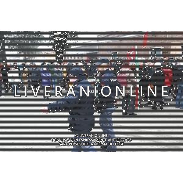 IMOLA 25 01 2025 MANIFESTAZIONE CONTRO DDL SICUREZZA ORGANIZZATA DA ASSOCIAZIONE PAPAVERI NELLA FOTO VARIE ASSOCIAZIONI ,PARTITO DEMOCRATICO PARTENZA DALLA STAZIONE FERROVIARIA POLIZIA DI STATO FOTO GIANNI SANNA-AG ALDO LIVERANI SAS